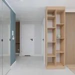 Stylish With Air Conditioning And A Workspace In The Center Of By Renters