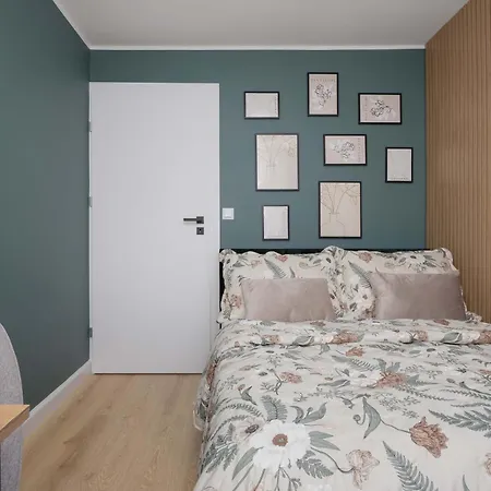 Stylish With Air Conditioning And A Workspace In The Center Of By Renters Warschau