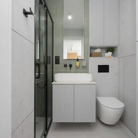 アパート Stylish With Air Conditioning And A Workspace In The Center Of By Renters *