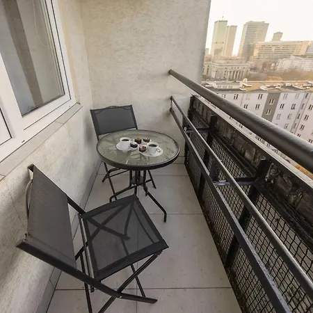 Stylish With Air Conditioning And A Workspace In The Center Of By Renters Apartament Warszawa