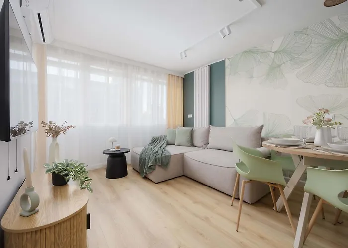 Apartment Stylish With Air Conditioning And A Workspace In The Center Of By Renters Warsaw
